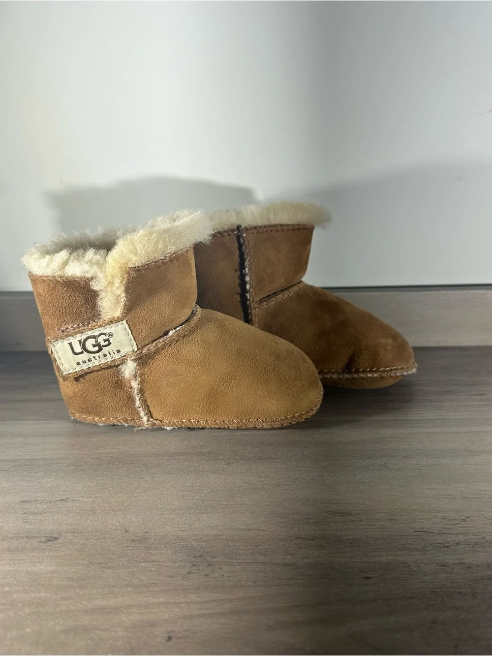 UGG Toddler Shearling Lined Suede Booties in Chestnut